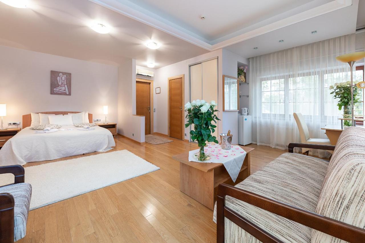 Valensija Otel Jūrkalne Dış mekan fotoğraf